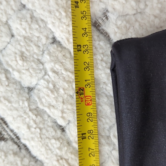 🖤 Athleta Shine Leggings 🖤 - Picture 6 of 12